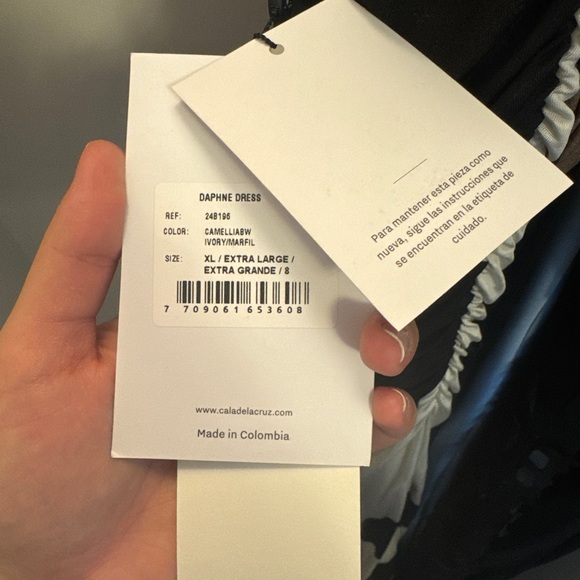 Black and White Maxi Dress NWT - Picture 4 of 6